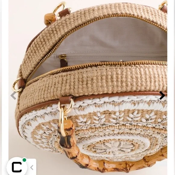 Chico’s Faux Shell Crossbody Circle Bag - Brand New with Tags NWT 10x10x3 - Picture 10 of 11